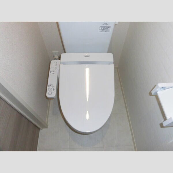 トイレ (温水洗浄便座)