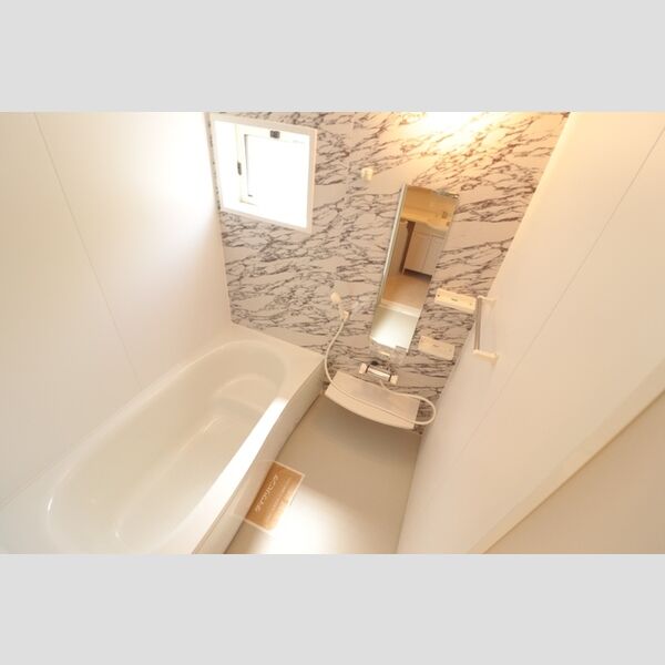 バス (一坪バス)