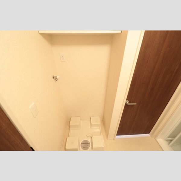 その他 (洗濯機置場)