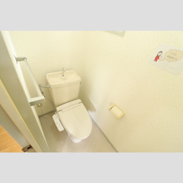 トイレ (温水洗浄付き便座)