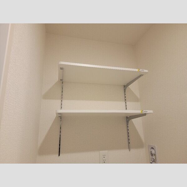 その他 (洗面室棚)