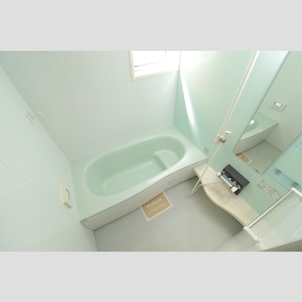 バス (一坪バス)