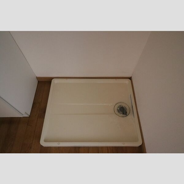 その他 (洗濯機置き場)