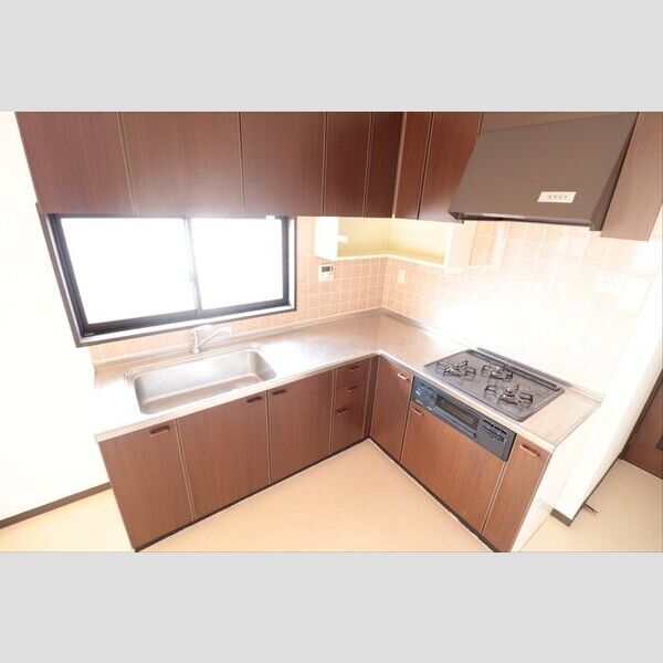 キッチン (システムキッチン)