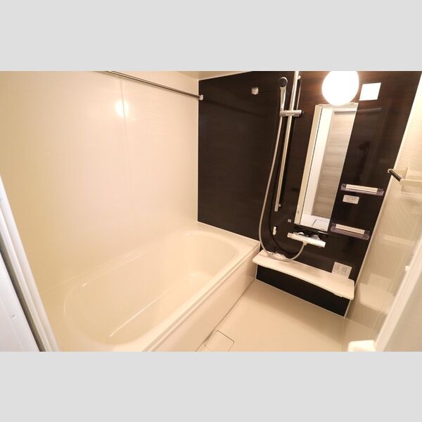 バス (一坪バス)