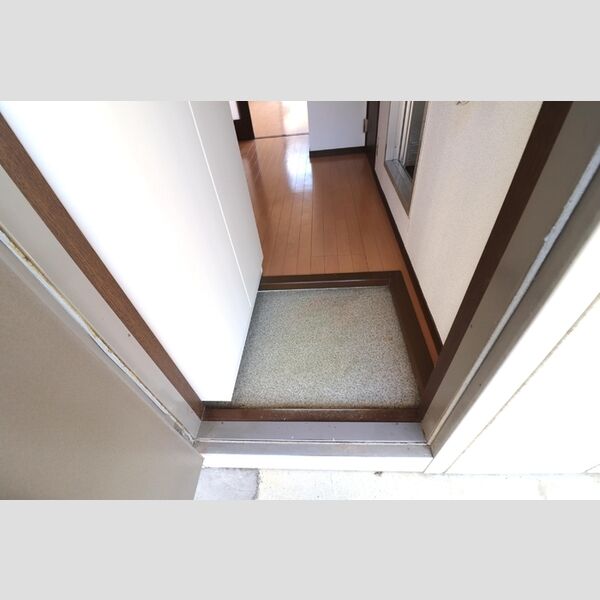 玄関 (玄関入口)