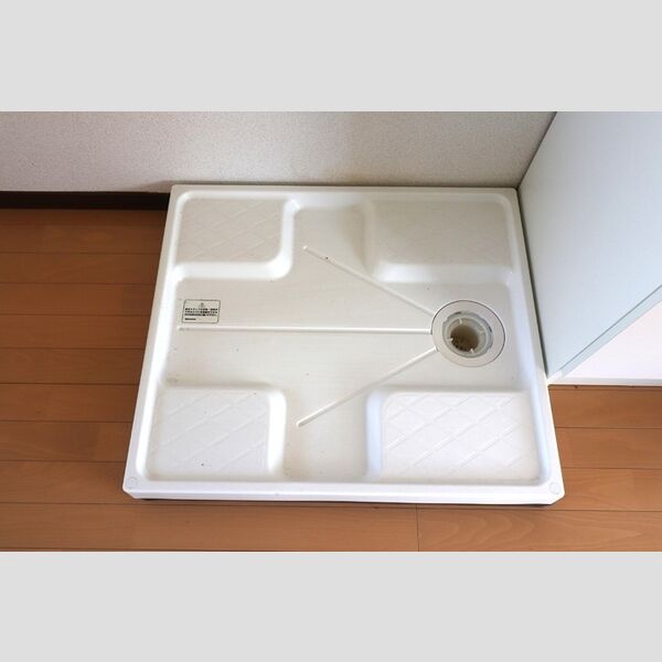 洗面所 (洗濯機置き場)