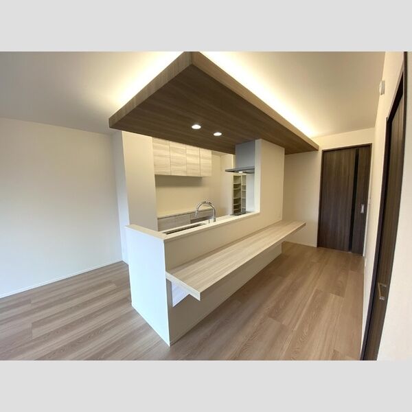 キッチン (システムキッチンカウンター)