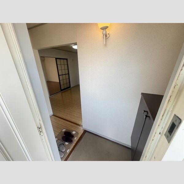 玄関 (玄関)