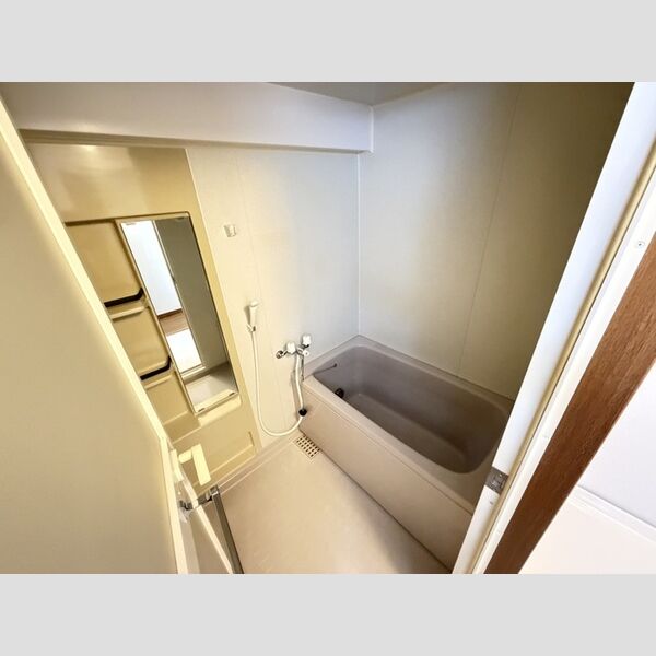 バス (ユニットバス)