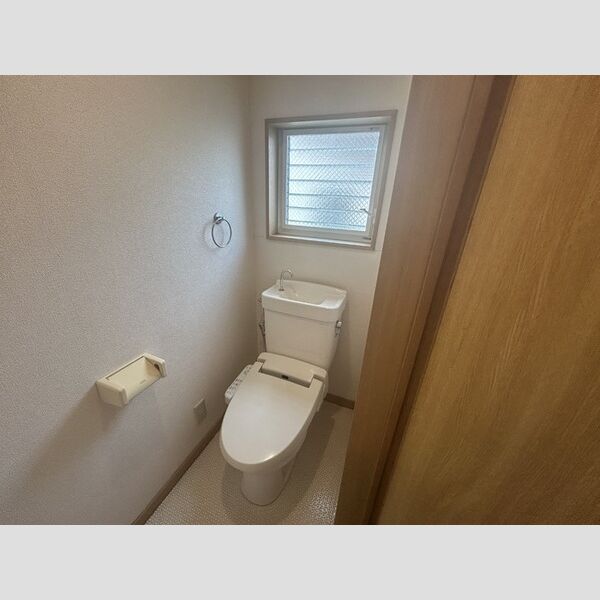 トイレ (温水洗浄暖房便座付きトイレ)