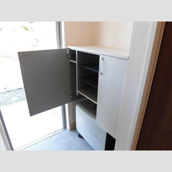 玄関 (シューズボックス)