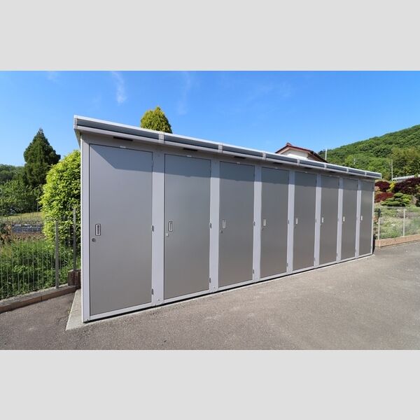 現地周辺 (物置)