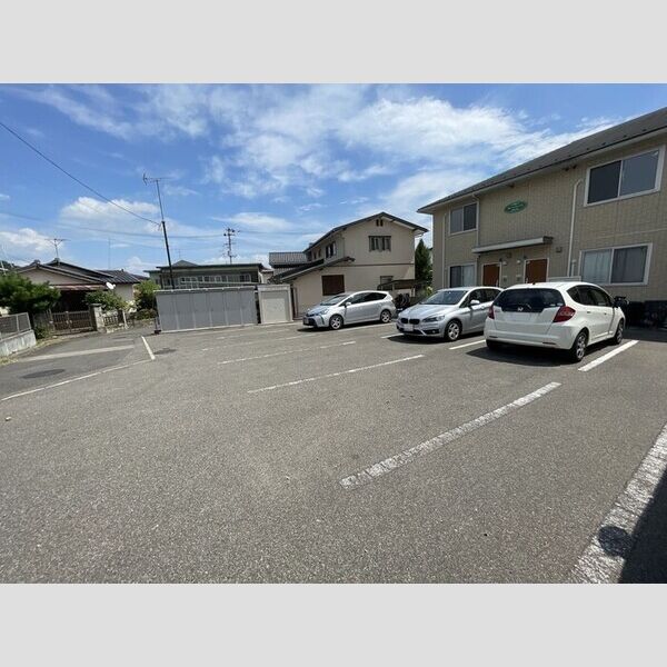駐車場 (駐車場)