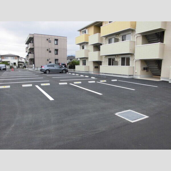 駐車場 (駐車場)