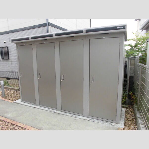 現地周辺 (物置)