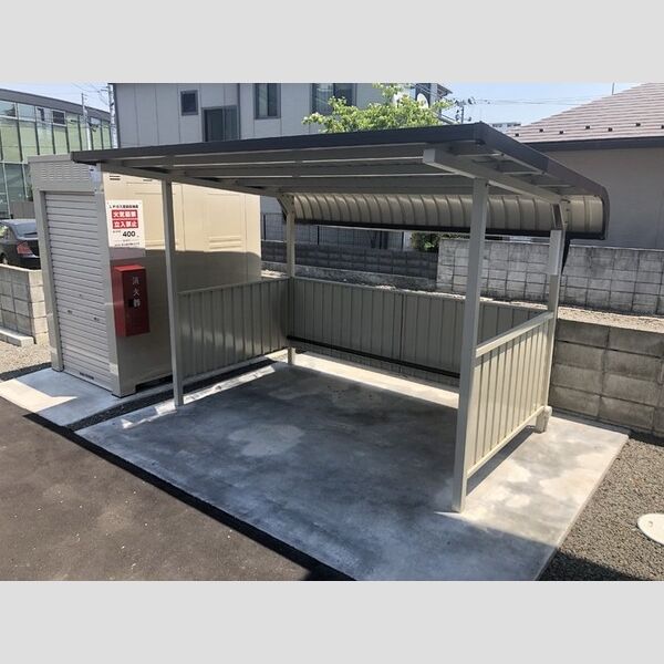 現地周辺 (駐輪場)