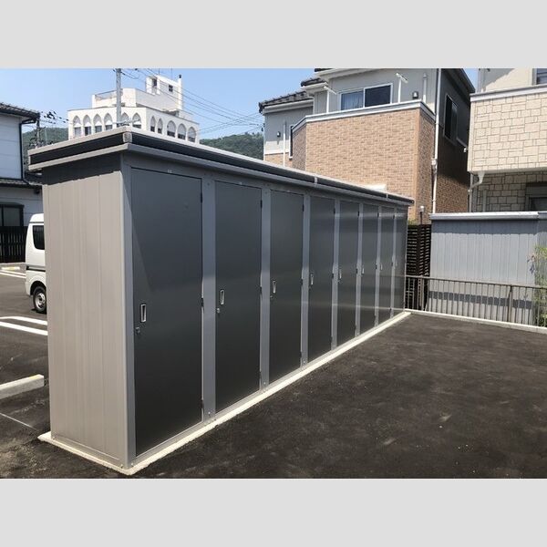 現地周辺 (物置)