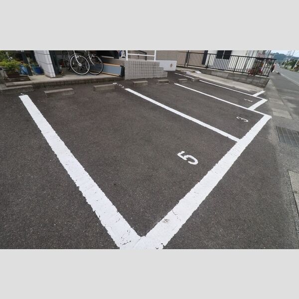駐車場 (駐車場)