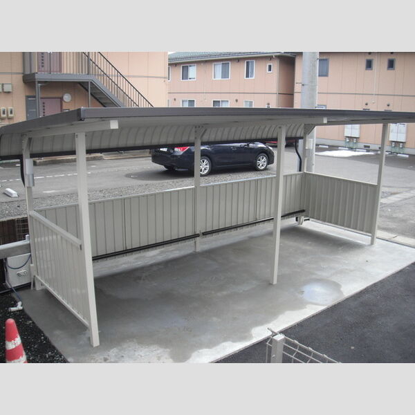 現地周辺 (駐輪場)