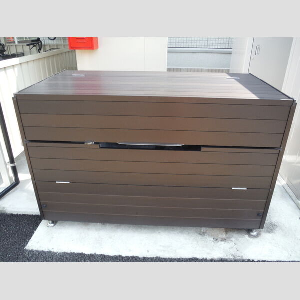 現地周辺 (ダストボックス)