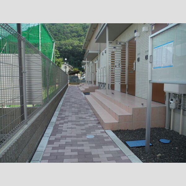 エントランス (エントランス)