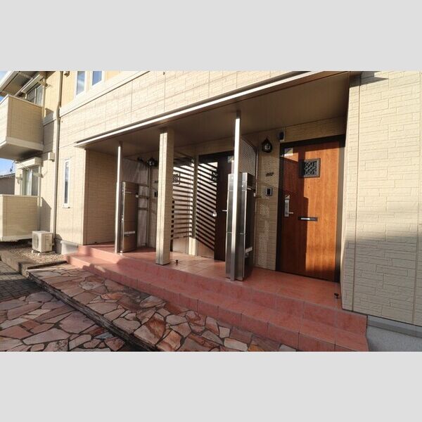 エントランス (エントランス)