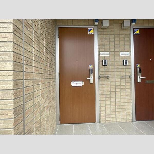 エントランス (エントランス)