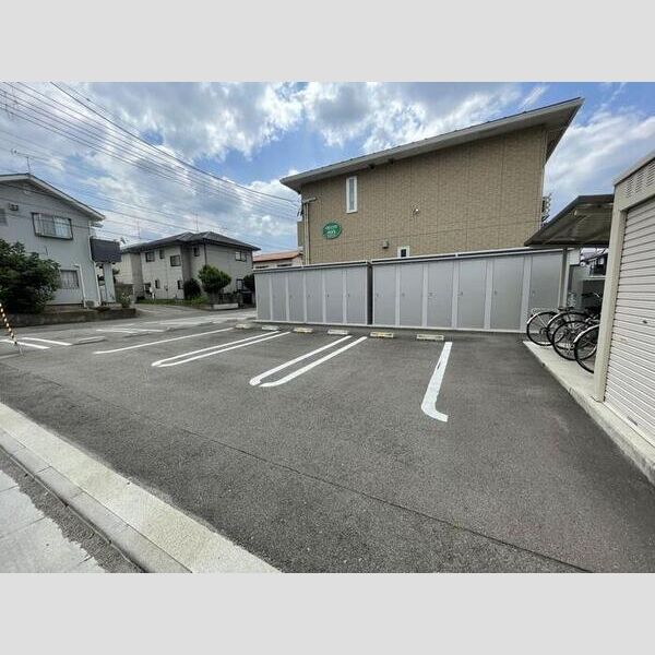 駐車場 (駐車場)