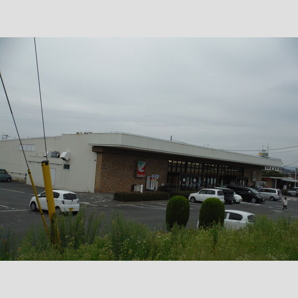 現地周辺 (スーパー)