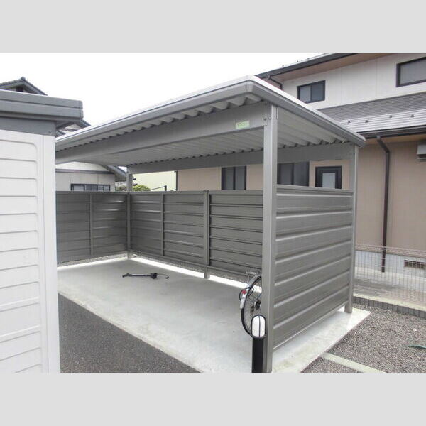 現地周辺 (駐輪場)