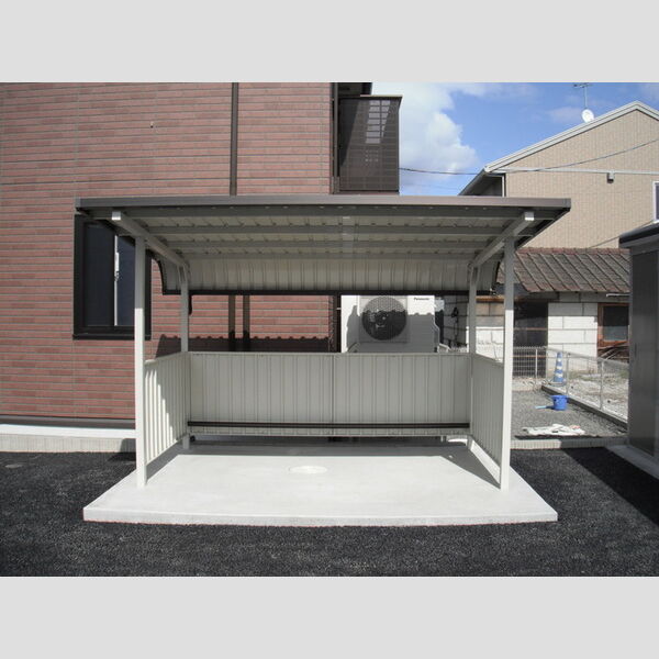 現地周辺 (駐輪場)