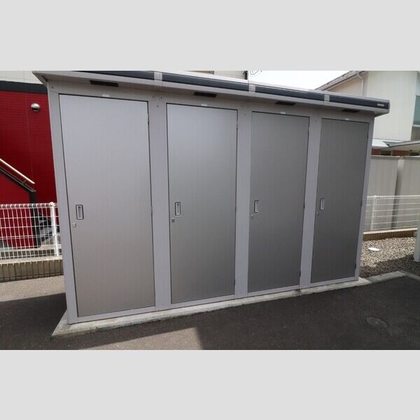 現地周辺 (物置)