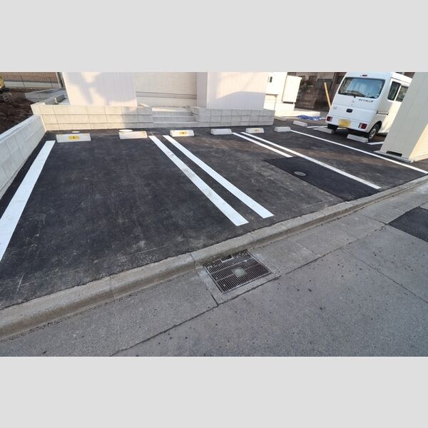 駐車場 (駐車場)