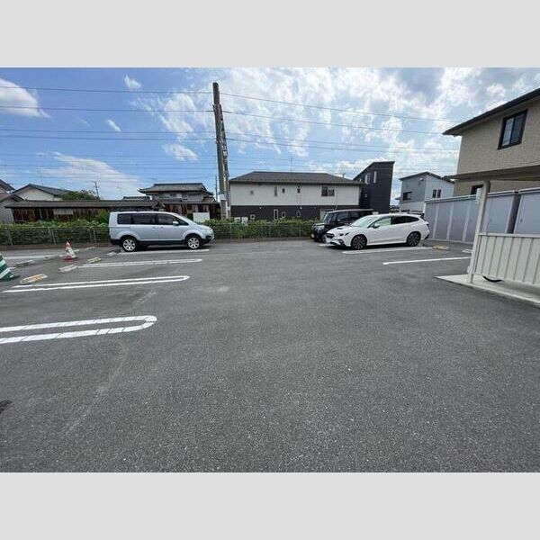 駐車場 (駐車場)