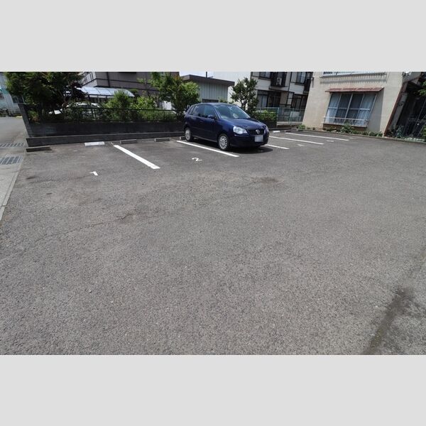 駐車場 (駐車場)