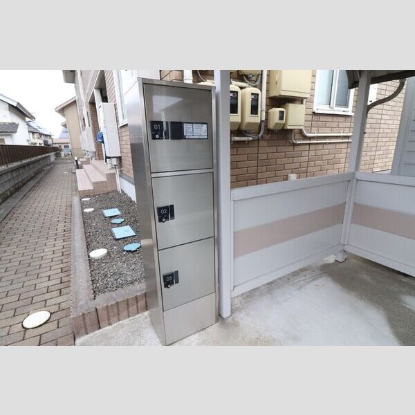 現地周辺 (宅配ボックス)