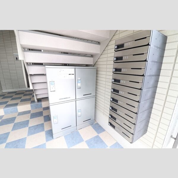 現地周辺 (宅配ボックス・ポスト)