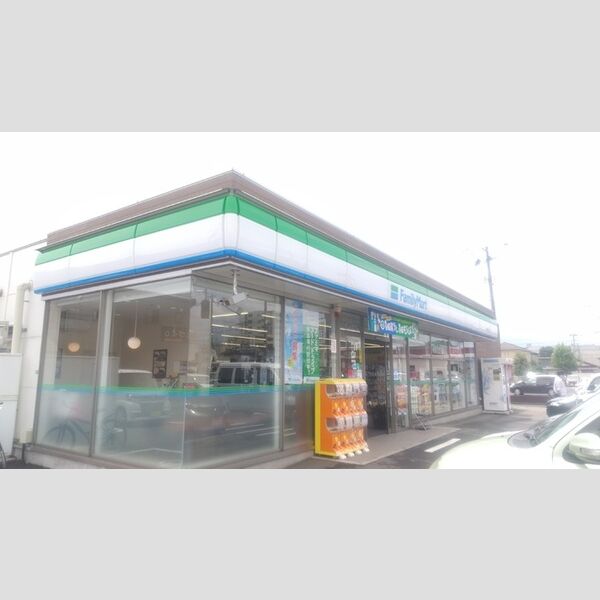 現地周辺 (ファミリーマート福島駅西口店)