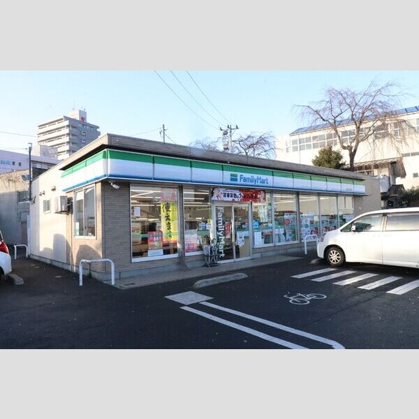 現地周辺 (ファミリーマート　福島北裡)