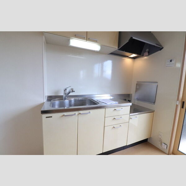 キッチン (キッチン)