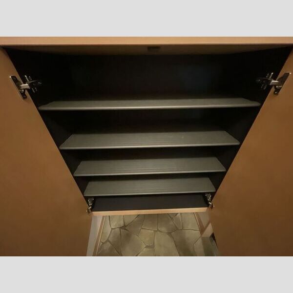 玄関 (シューズクローゼット)