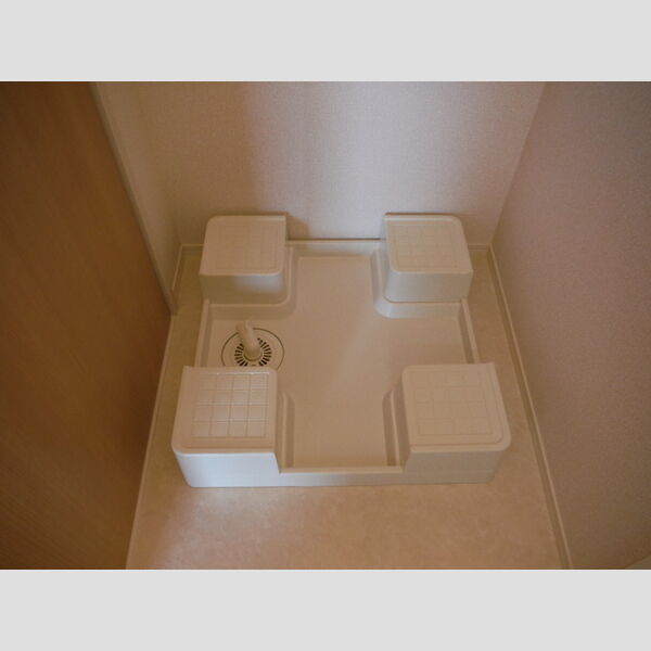 その他 (洗濯機置き場)