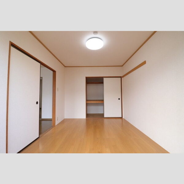 その他 (東側洋室)