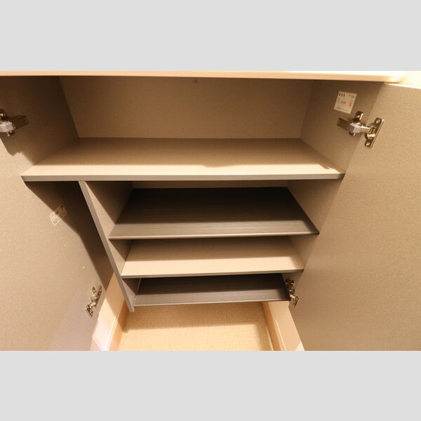 収納 (シューズボックス)