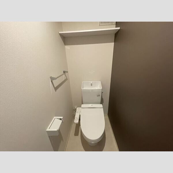 トイレ (温水洗浄暖房便座)