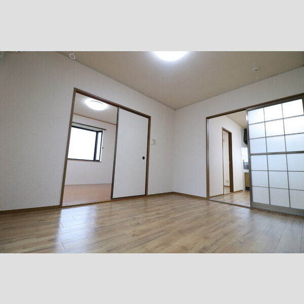 その他 (東側洋室)