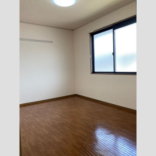 その他 (北側洋室)