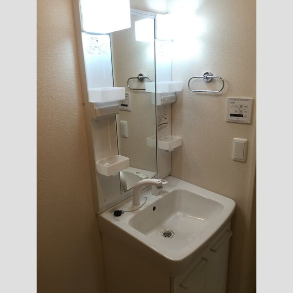 洗面所 (洗面室)