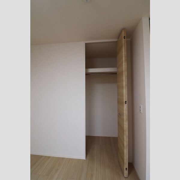 収納 (洋室収納)